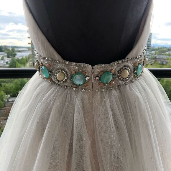 Exquisite Formal Backless Gown - Picture 7 of 9